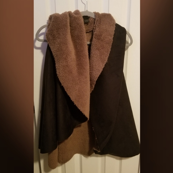 Faux Suede Leather & Sherpa Reversible Vest/Coat - Picture 1 of 5
